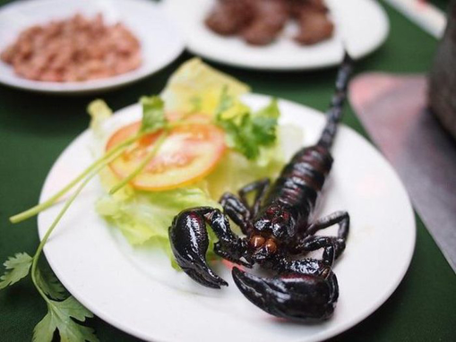 Ảnh của Con 'bù kẹp' - đặc sản vùng Bảy Núi chỉ những ai can đảm mới dám nếm thử