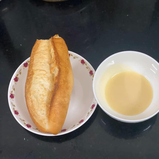 Ảnh của Chiếc bánh mì cha không kịp ăn – Câu chuyện xúc động là một bài học cho những đứa con vô tâm